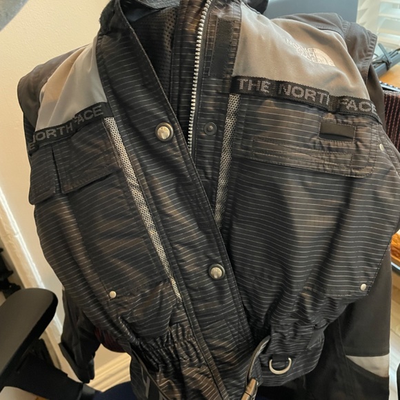 North Face ski jacket - Picture 4 of 7